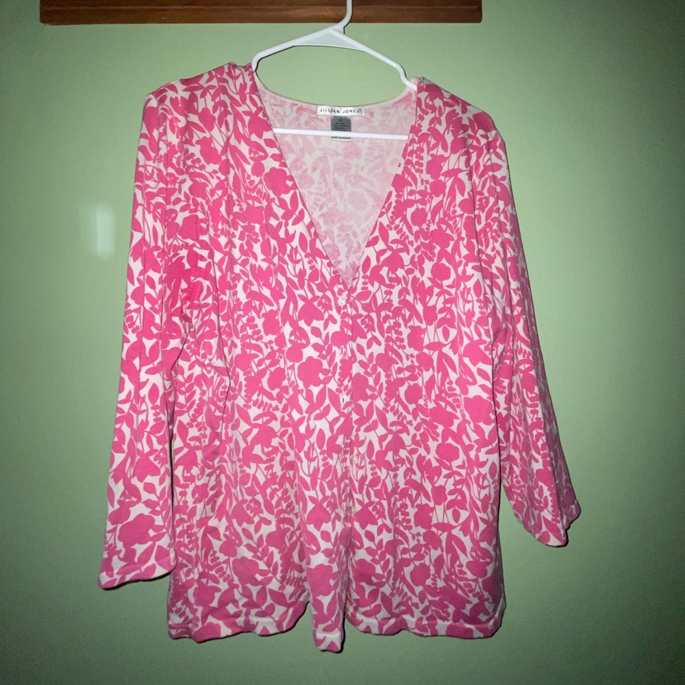 Jillian Jone Pink and White Flower Sweater